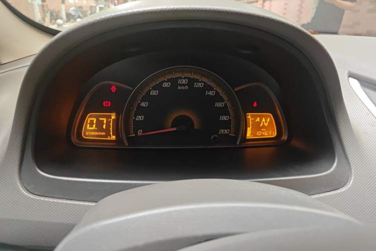 Used Chevrolet Sail 2010 Hatchback 1.2L AMT Ideal Edition Instrument Cluster