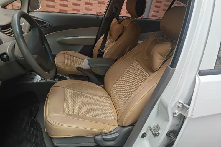 Used Chevrolet Sail 2010 Hatchback 1.2L AMT Ideal Edition Left Front Seat