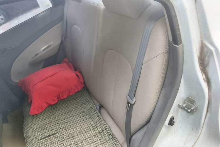 Used Chevrolet Sail 2010 Sedan 1.2L Manual Warm Edition Left Rear Seat