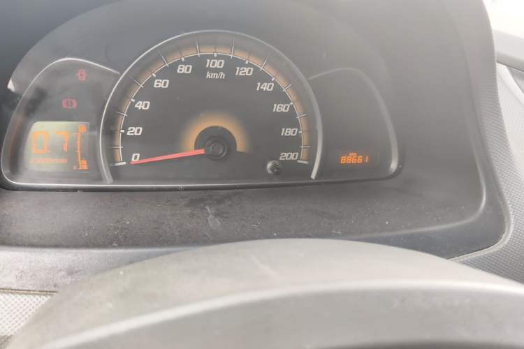 Used Chevrolet Sail 2010 Sedan 1.2L Manual Warm Edition Odometer Close Up