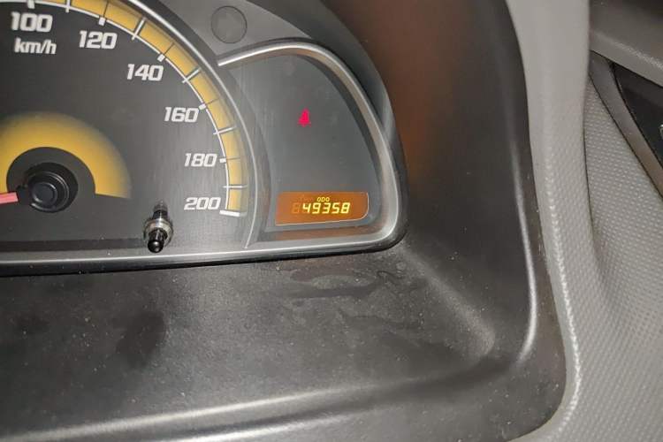 Used Chevrolet Sail 2010 Sedan 1.4L Manual Ideal Edition Odometer Close Up