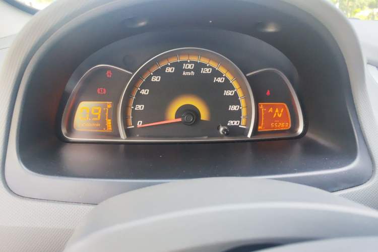 Used Chevrolet Sail 2010 Sedan 1.2L AMT Ideal Edition Odometer Close Up