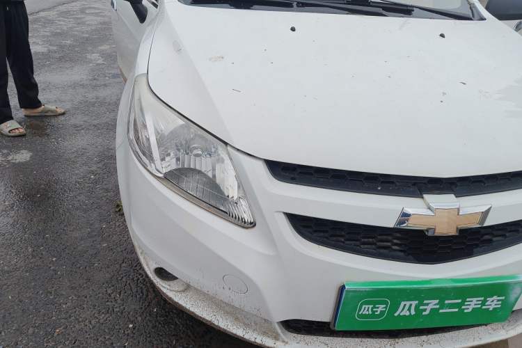 Used Chevrolet Sail 2010 Hatchback 1.2L Manual Warm Edition Right Front Headlight