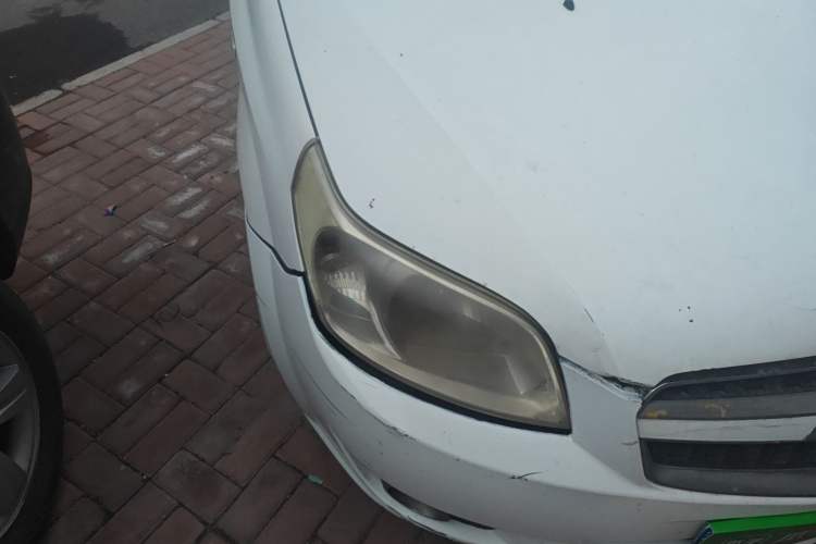Used Chevrolet Sail 2010 Sedan 1.4L AMT Excellence Edition Right Front Headlight