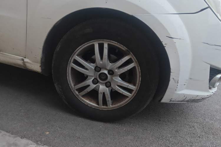Used Chevrolet Sail 2010 Sedan 1.4L AMT Excellence Edition Right Front Wheel Hub