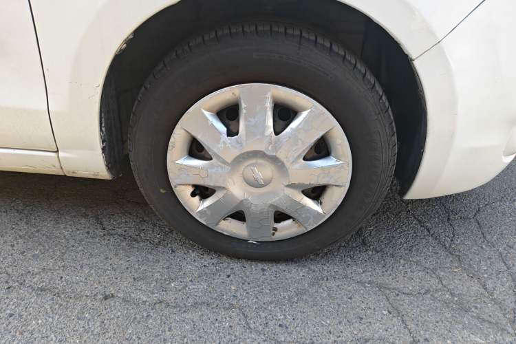 Used Chevrolet Sail 2010 Sedan 1.4L Manual Enjoyment Edition Right Front Wheel Hub