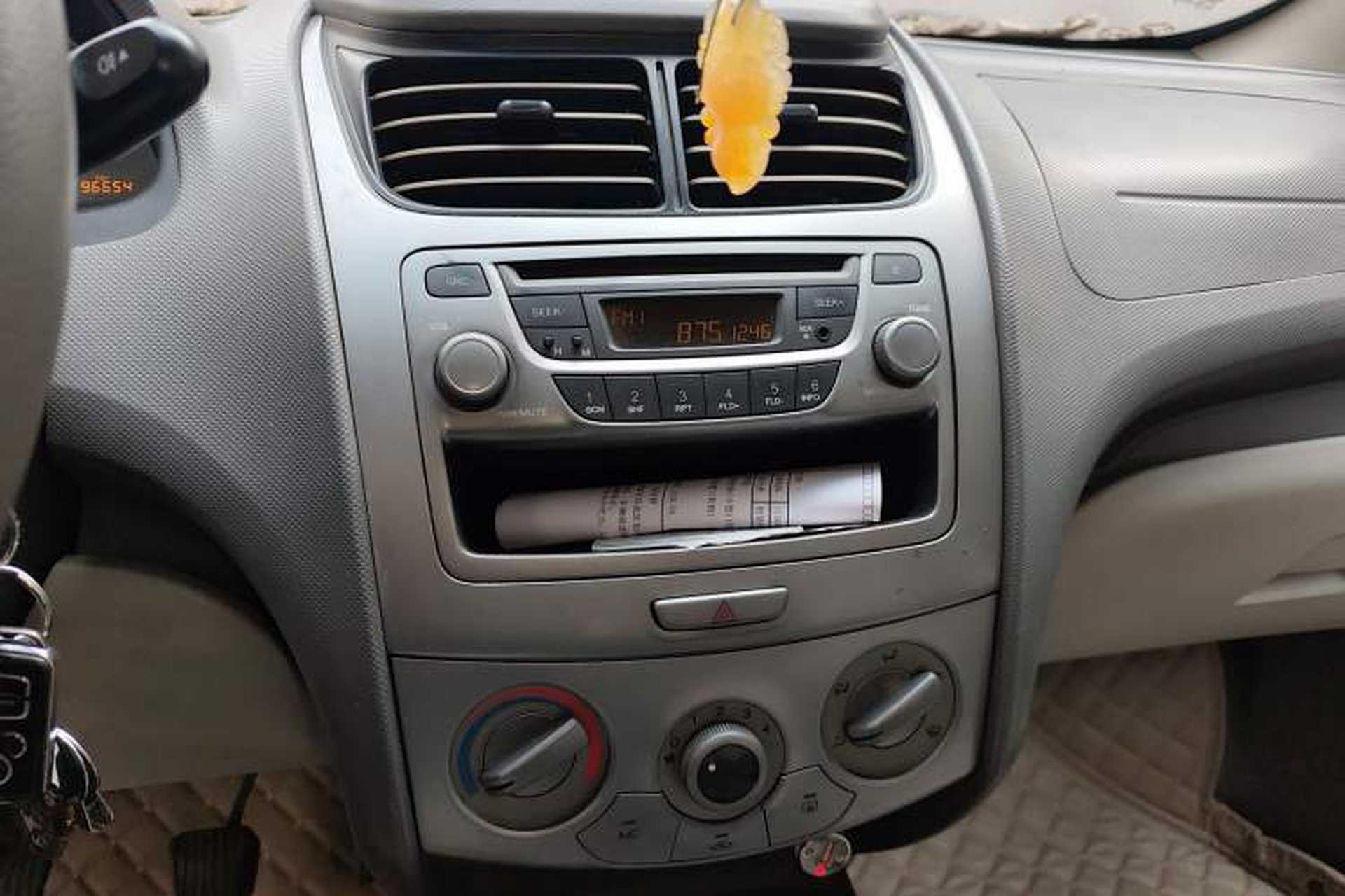 Used Chevrolet Sail 2010 Sedan 1.4L Manual Enjoyment Edition Audio And AC Panel