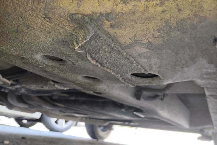 Used Chevrolet Sail 2010 Hatchback 1.2L Manual Warm Edition Chassis Front Left