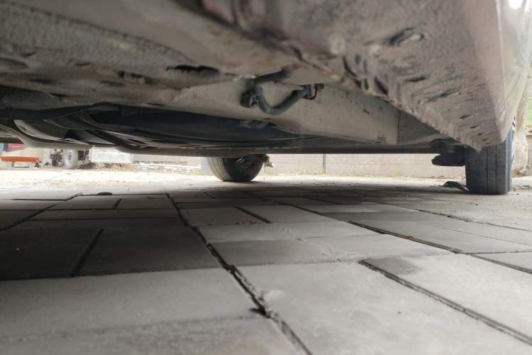 Used Chevrolet Sail 2010 Sedan 1.2L Manual Fashion Edition Chassis Front Left