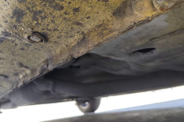 Used Chevrolet Sail 2010 Hatchback 1.2L Manual Warm Edition Chassis Front Right