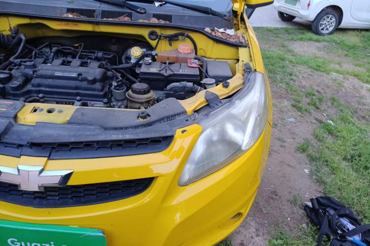 Used Chevrolet Sail 2010 Hatchback 1.4L AMT Elite Edition Engine Bay Left