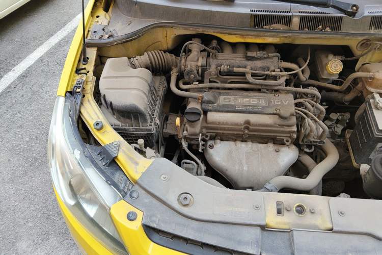 Used Chevrolet Sail 2010 Hatchback 1.2L Manual Warm Edition Engine Bay Right
