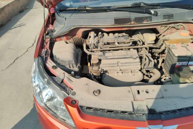 Used Chevrolet Sail 2010 Sedan 1.2L Manual Fashion Edition Engine Bay Right