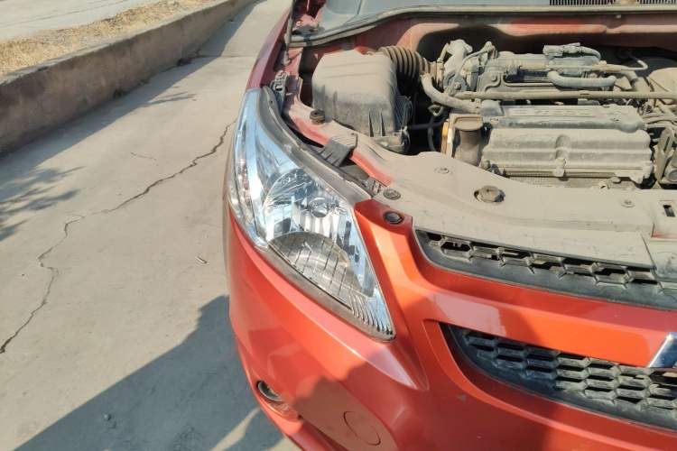 Used Chevrolet Sail 2010 Sedan 1.2L Manual Fashion Edition Right Front Headlight