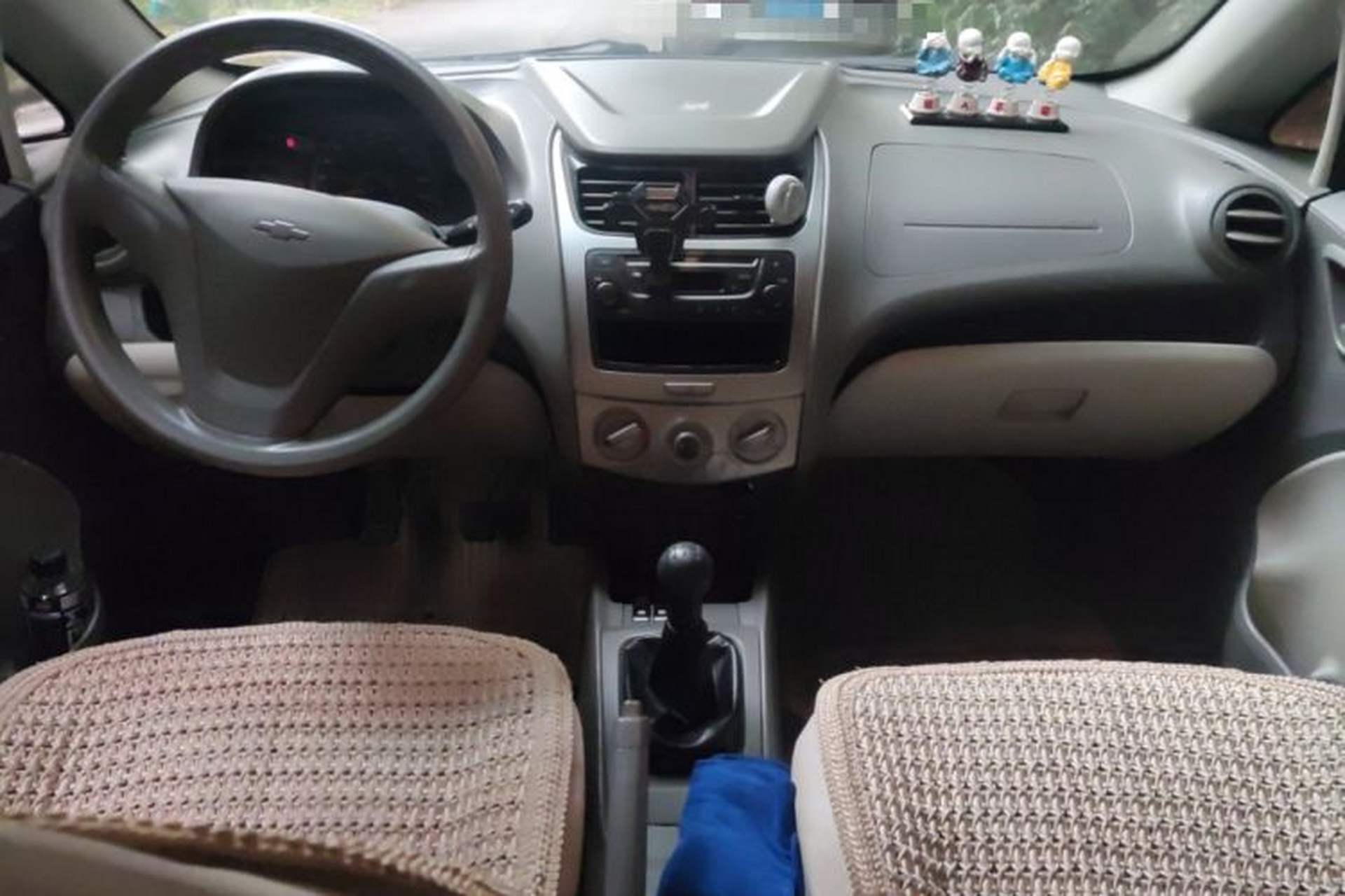 Used Chevrolet Sail 2011 Sedan 1.4L Manual Happiness Edition Center Console