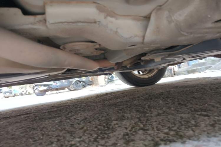 Used Chevrolet Sail 2011 Sedan 1.4L Manual Happiness Edition Chassis Front Right