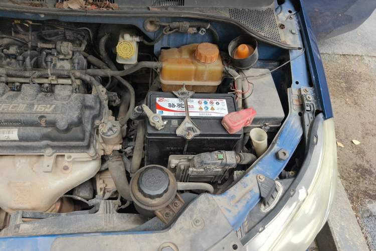 Used Chevrolet Sail 2011 Sedan 1.4L AMT Happiness Edition Engine Bay Left