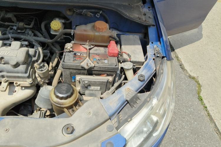 Used Chevrolet Sail 2011 Sedan 1.4L Manual Happiness Edition Engine Bay Left
