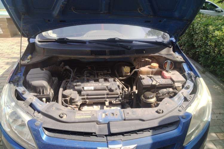 Used Chevrolet Sail 2011 Sedan 1.4L AMT Happiness Edition Engine Bay