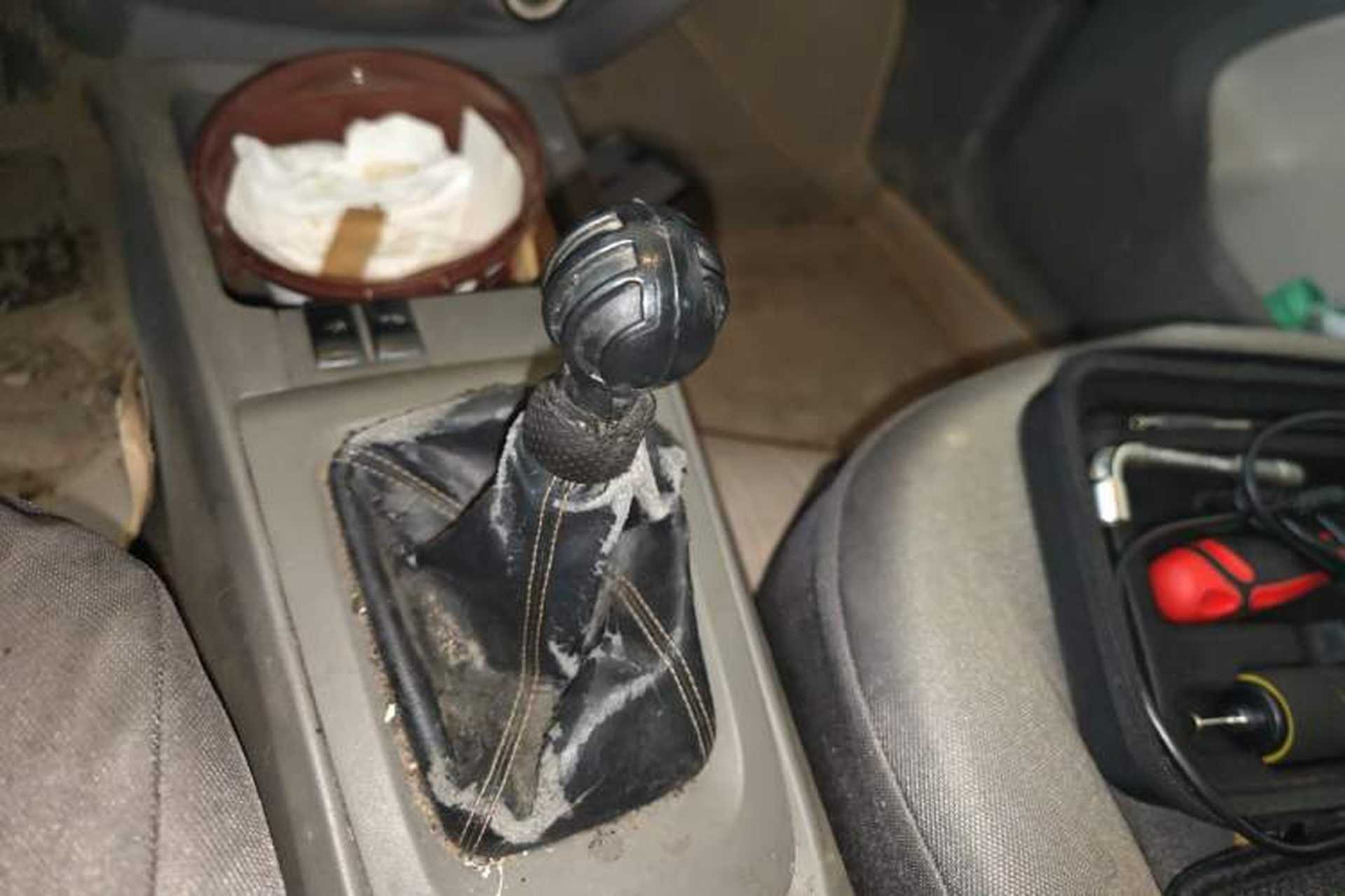 Used Chevrolet Sail 2011 Sedan 1.4L Manual Happiness Edition Gear Lever