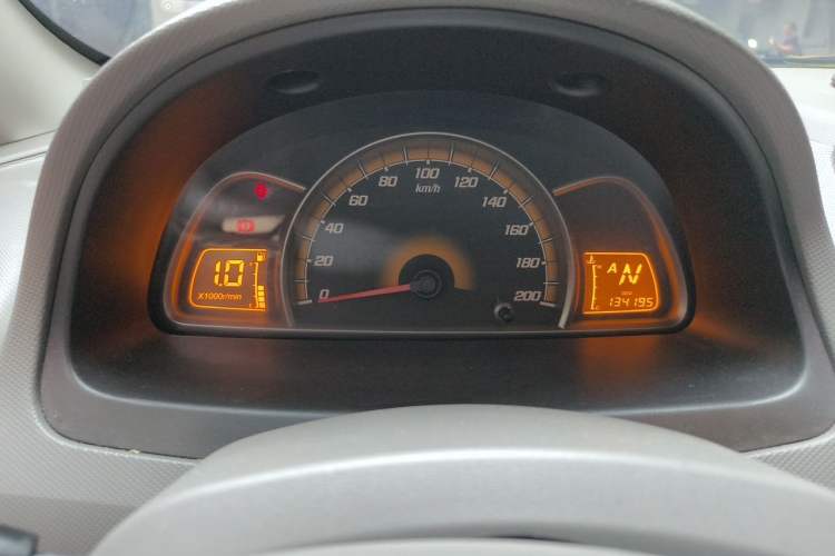 Used Chevrolet Sail 2011 Sedan 1.4L AMT Happiness Edition Instrument Cluster