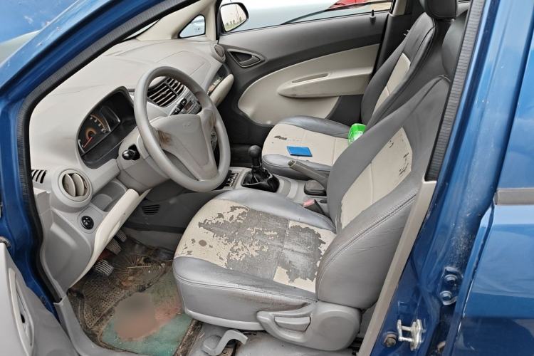 Used Chevrolet Sail 2011 Sedan 1.4L Manual Happiness Edition Left Front Seat