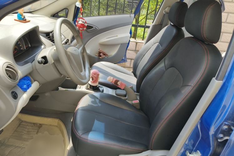 Used Chevrolet Sail 2011 Sedan 1.4L Manual Happiness Edition Left Front Seat