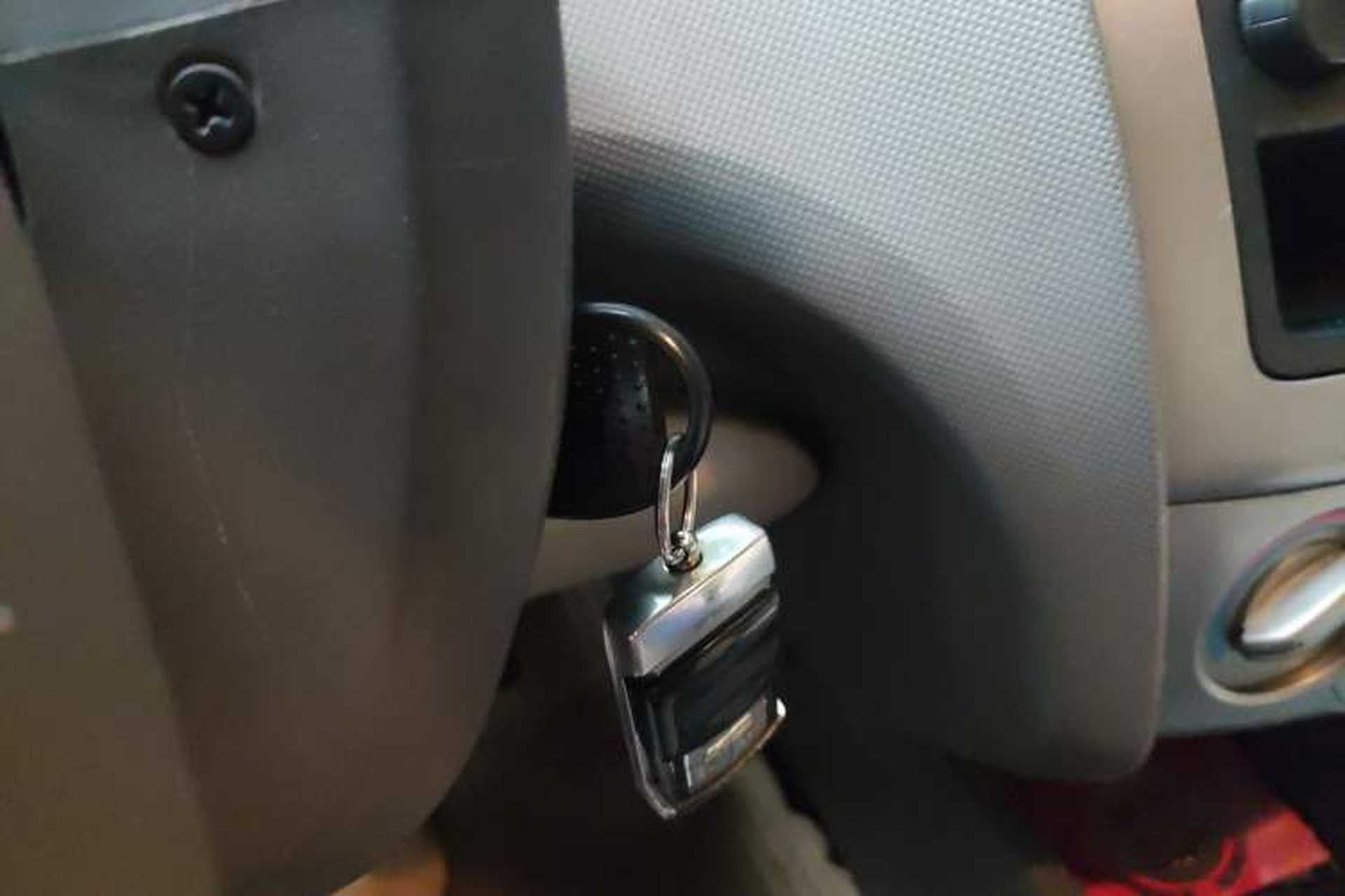 Used Chevrolet Sail 2011 Sedan 1.4L Manual Happiness Edition Vehicle Key