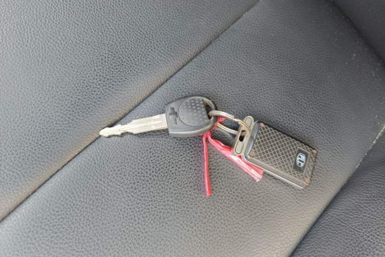 Used Chevrolet Sail 2011 Sedan 1.4L Manual Happiness Edition Vehicle Key
