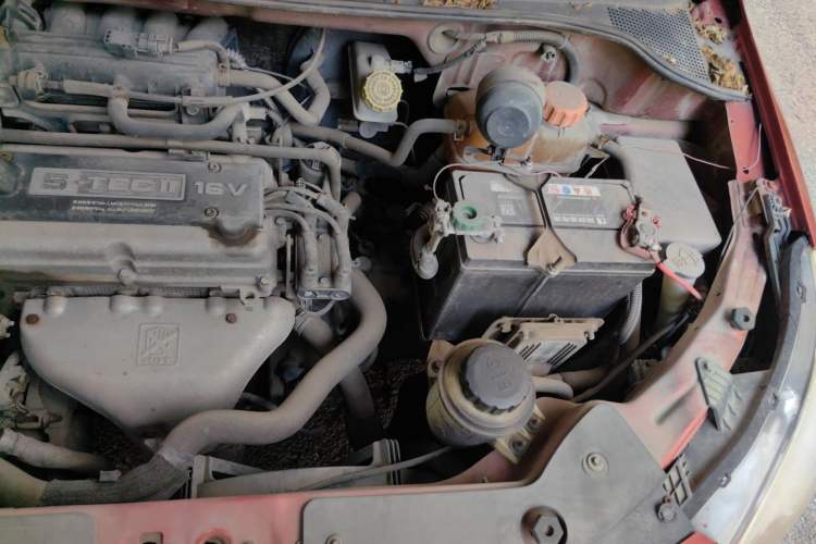 Used Chevrolet Sail 2011 Sedan 1.4L Manual Happiness Edition Engine Bay Left