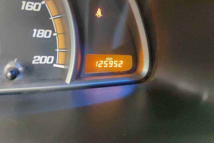 Used Chevrolet Sail 2011 Sedan 1.4L Manual Happiness Edition Odometer Close Up