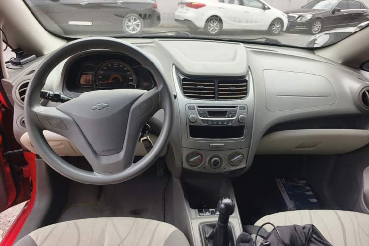 Used Chevrolet Sail 2011 Sedan 1.4L Manual Happiness Edition Center Console