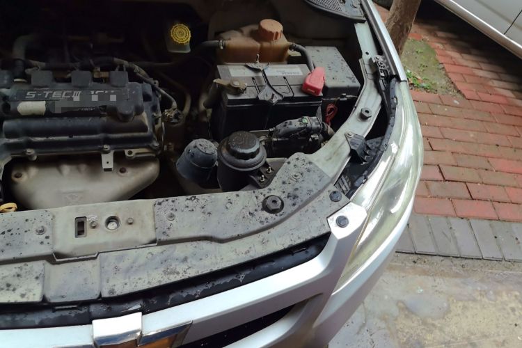 Used Chevrolet Sail 2011 Sedan 1.4L AMT Happiness Edition Engine Bay Left