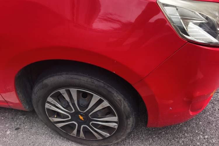 Used Chevrolet Sail 2011 Sedan 1.4L Manual Happiness Edition Right Front Wheel Hub