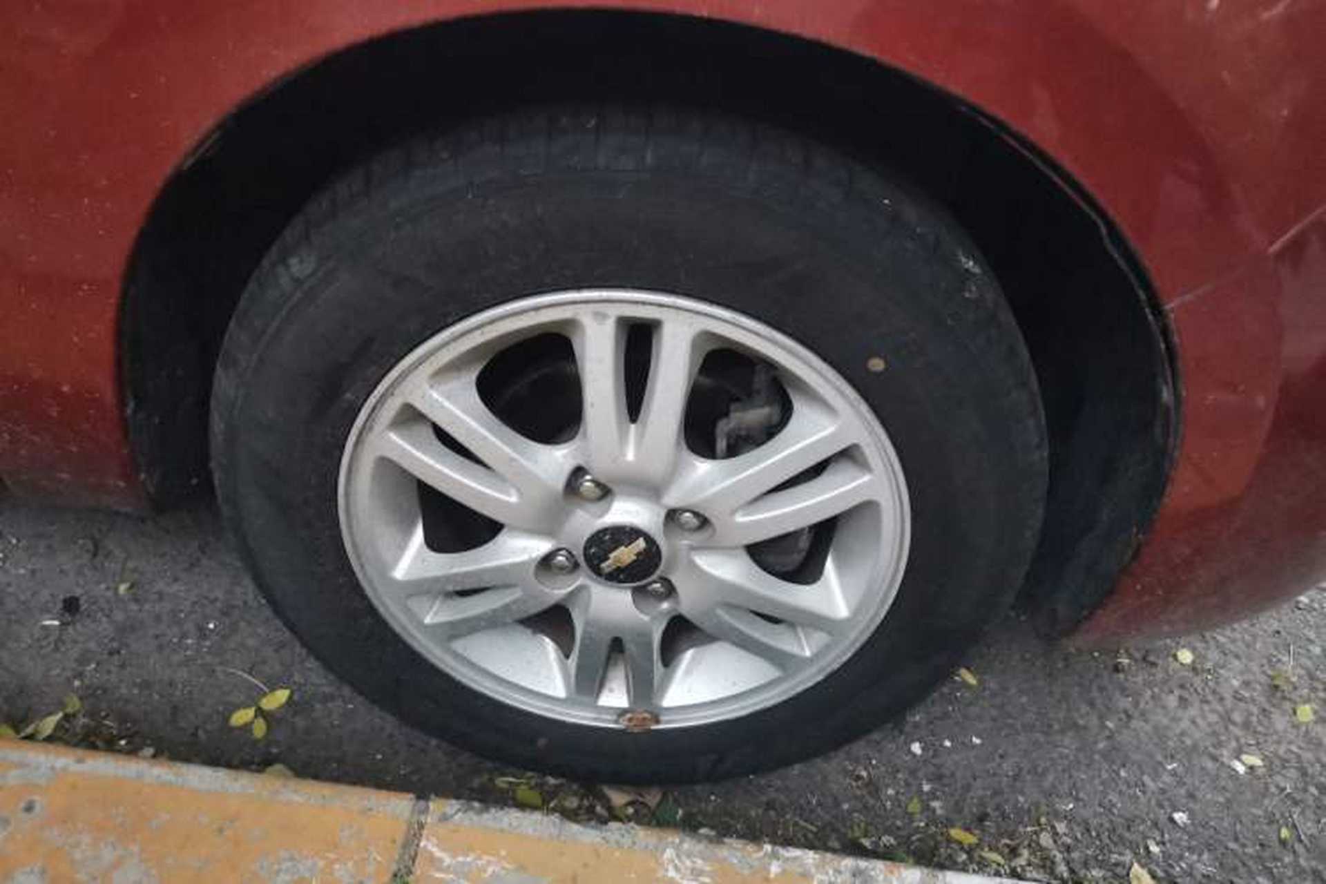 Used Chevrolet Sail 2011 Sedan 1.4L AMT Happiness Edition Right Front Wheel Hub