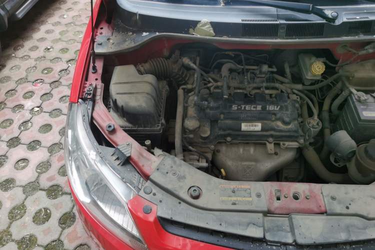 Used Chevrolet Sail 2011 Sedan 1.4L Manual Happiness Edition Engine Bay Right