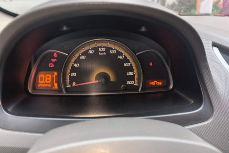 Used Chevrolet Sail 2011 Sedan 1.4L Manual Happiness Edition Instrument Cluster
