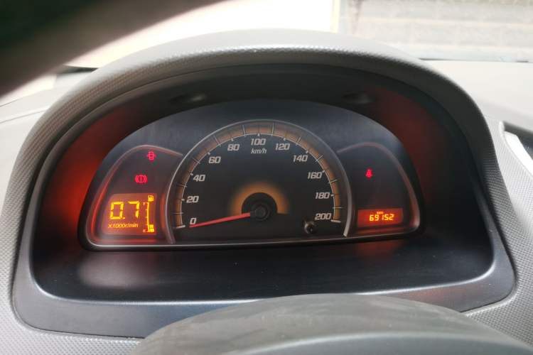Used Chevrolet Sail 2011 Sedan 1.4L Manual Happiness Edition Instrument Cluster