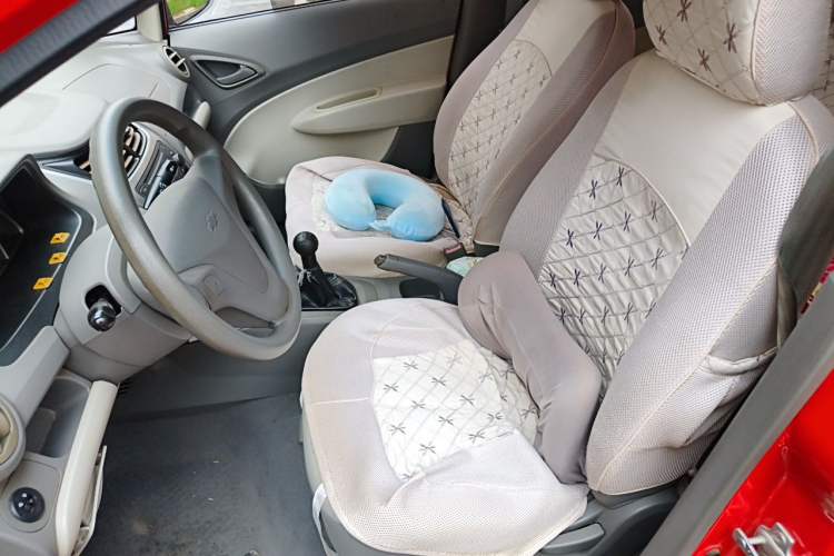 Used Chevrolet Sail 2011 Sedan 1.4L Manual Happiness Edition Left Front Seat