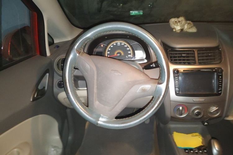 Used Chevrolet Sail 2011 Hatchback 1.4L AMT Happiness Edition Steering Wheel