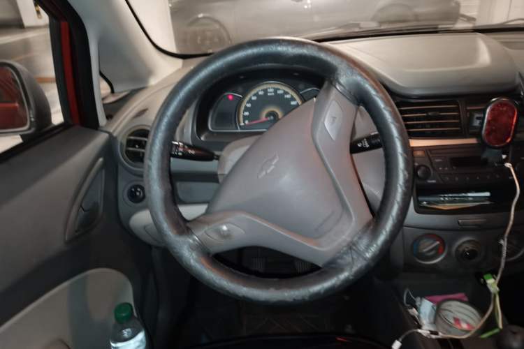 Used Chevrolet Sail 2011 Sedan 1.4L Manual Happiness Edition Steering Wheel