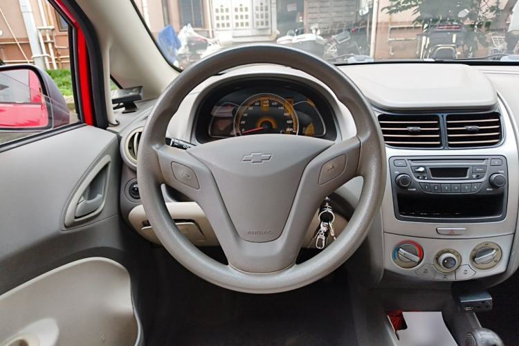 Used Chevrolet Sail 2011 Sedan 1.4L Manual Happiness Edition Steering Wheel