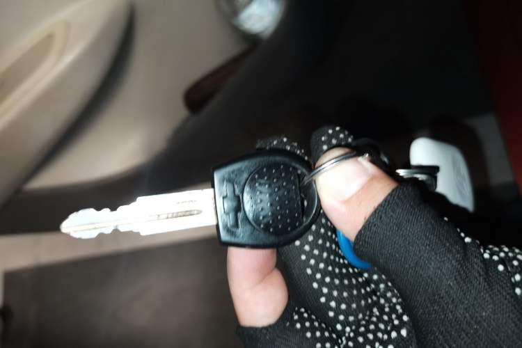Used Chevrolet Sail 2011 Sedan 1.4L Manual Happiness Edition Vehicle Key
