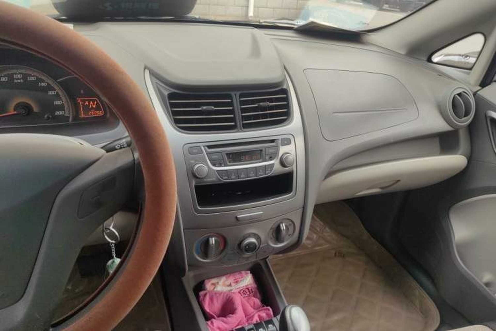 Used Chevrolet Sail 2011 Sedan 1.4L AMT Happiness Edition Audio And AC Panel