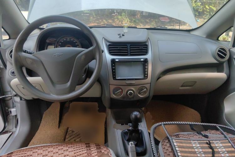 Used Chevrolet Sail 2011 Sedan 1.4L Manual Happiness Edition Center Console