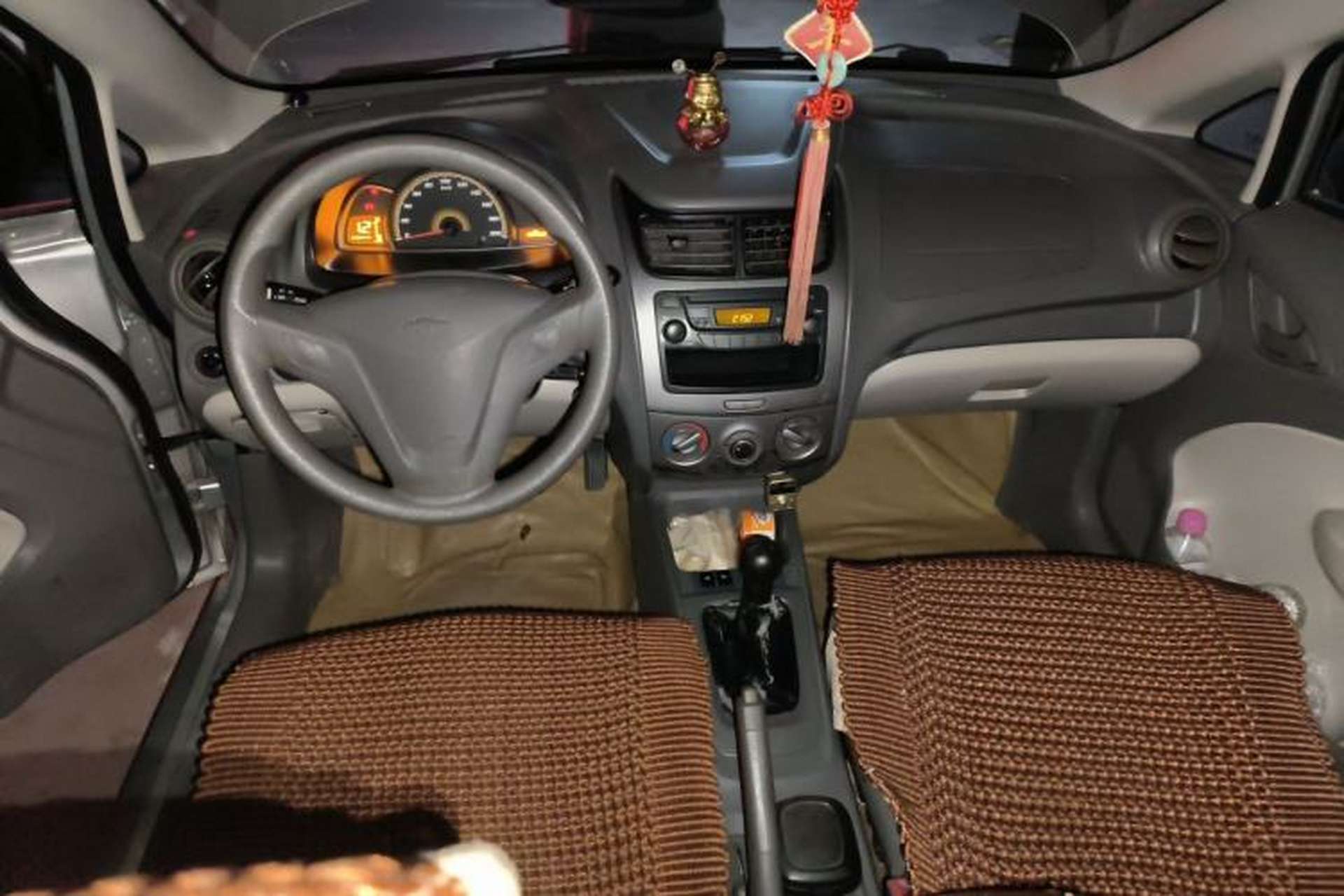 Used Chevrolet Sail 2011 Sedan 1.4L Manual Happiness Edition Center Console