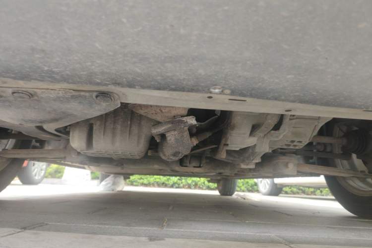 Used Chevrolet Sail 2011 Sedan 1.4L AMT Happiness Edition Chassis Front