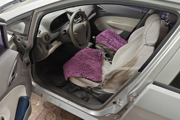 Used Chevrolet Sail 2011 Sedan 1.4L Manual Happiness Edition Driver Seat
