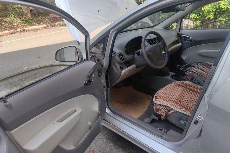Used Chevrolet Sail 2011 Sedan 1.4L Manual Happiness Edition Driver Seat