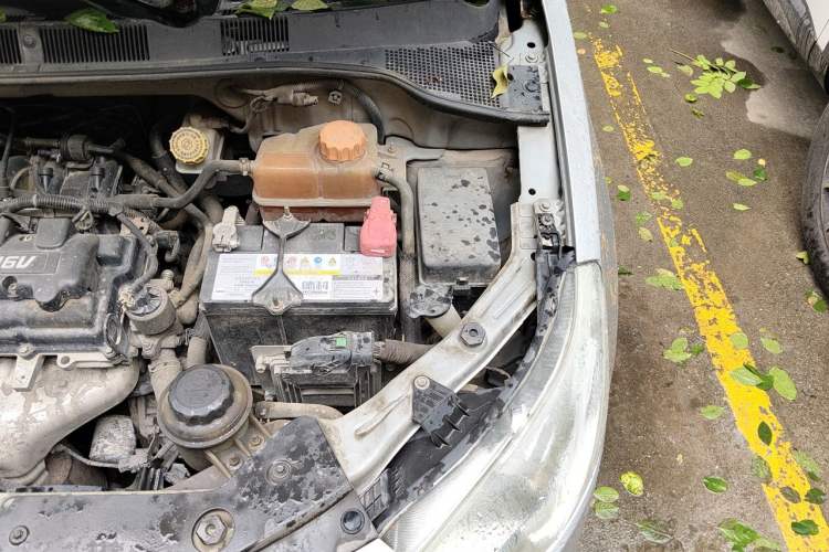 Used Chevrolet Sail 2011 Sedan 1.4L Manual Happiness Edition Engine Bay Left
